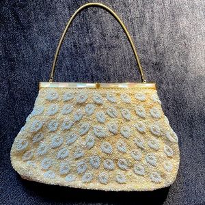 Beaded clutch